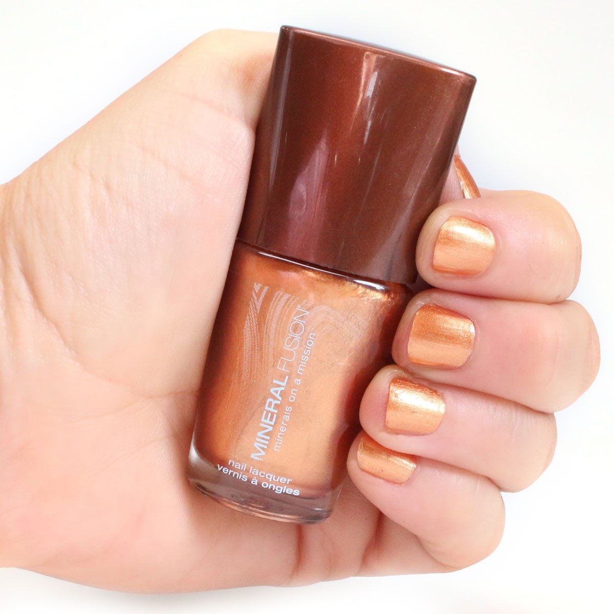 Mineral fusion nail store polish